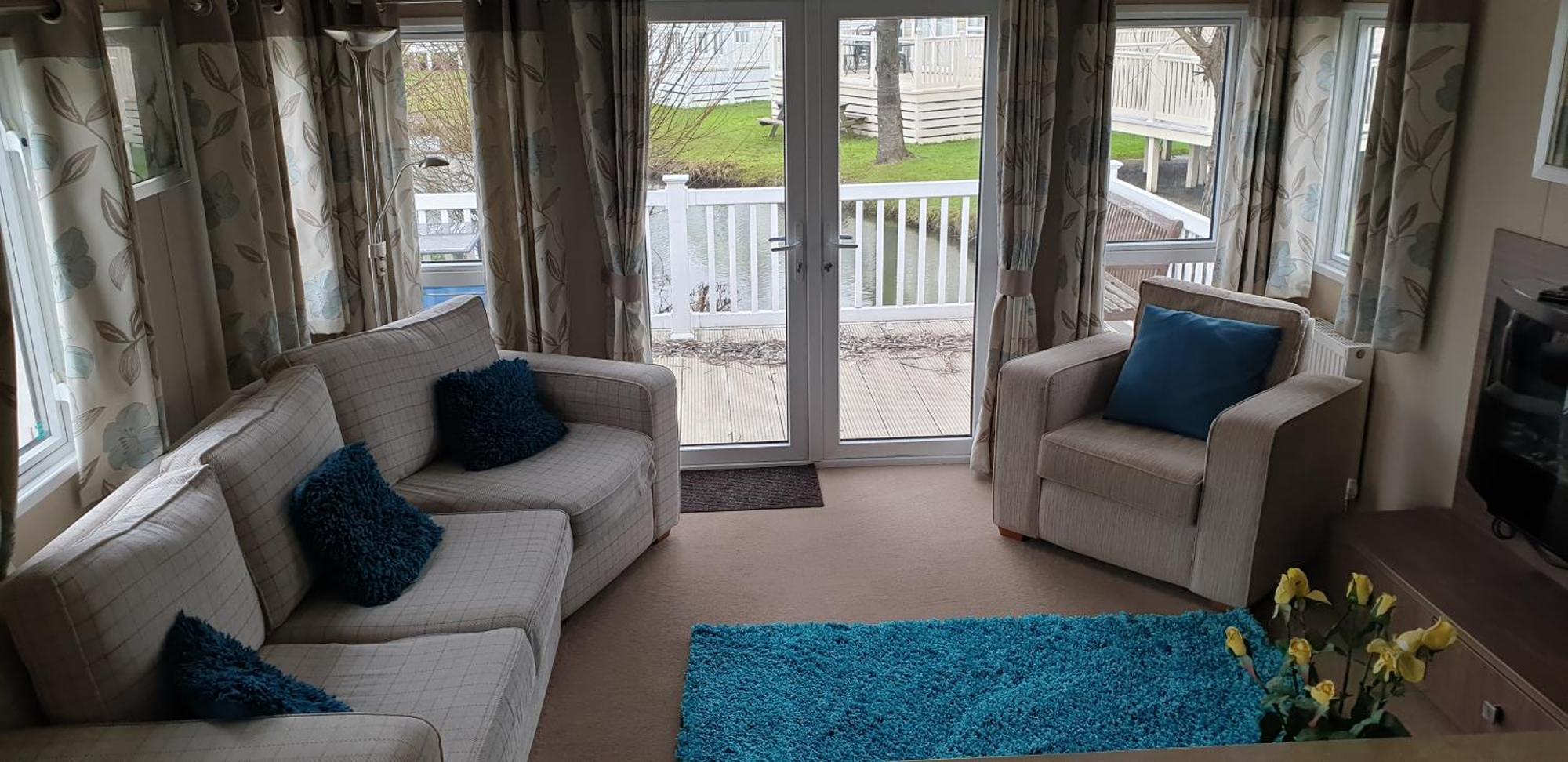 Lakeside Cotswold Holiday Home Cirencester Room photo